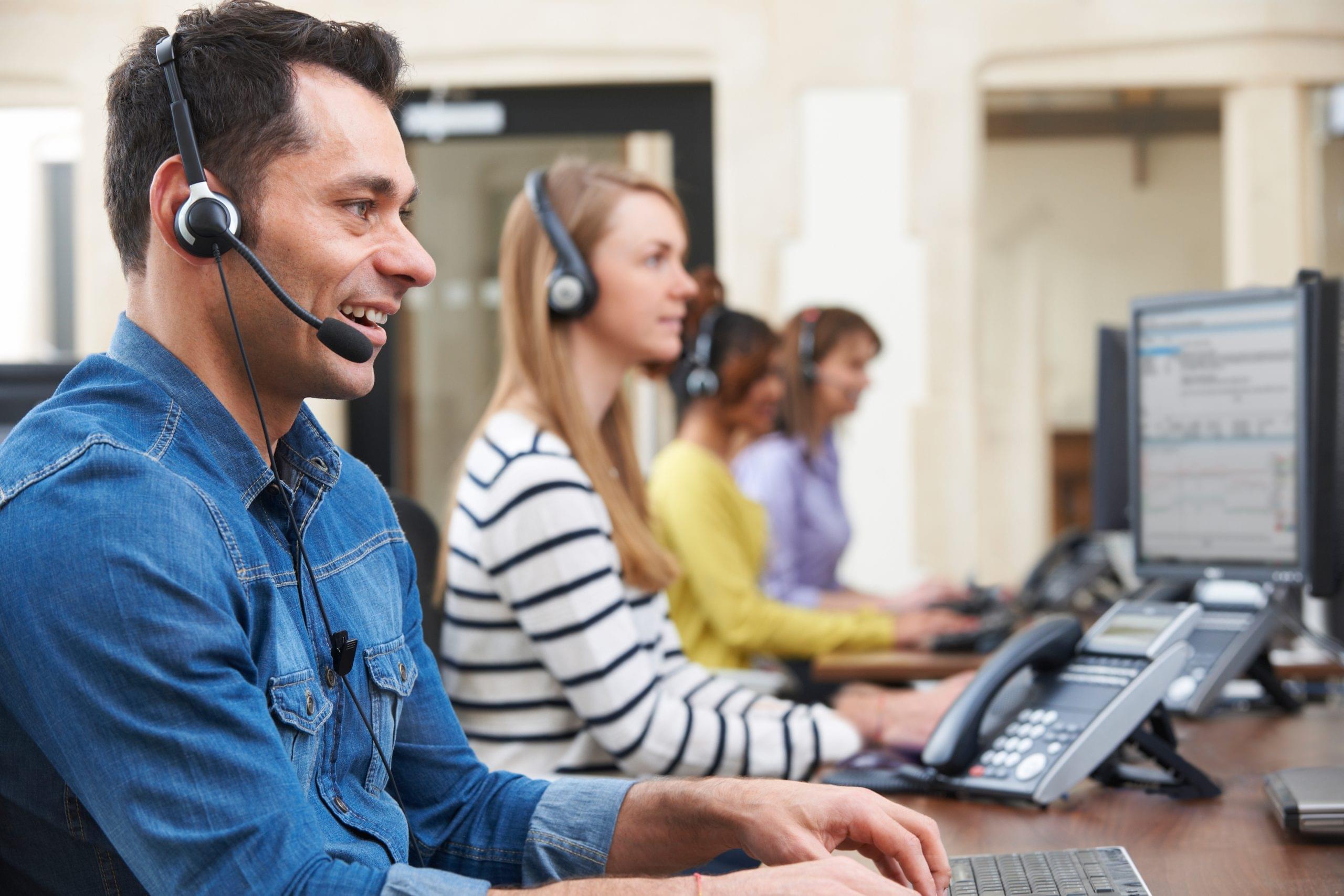 Live Calling Guide: Real-Time Communication in Business & Top Providers