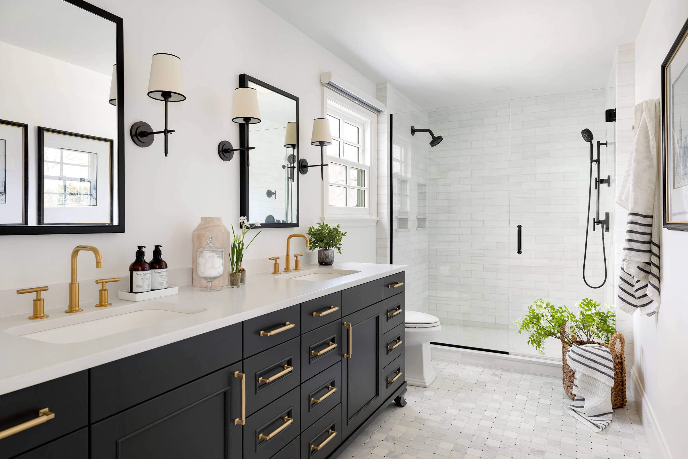 Bathroom Remodel Guide: Ideas, Costs & Tips for a Successful Renovation