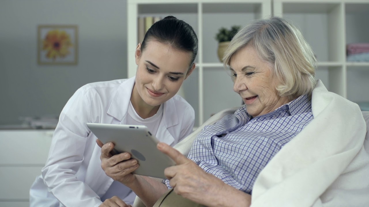 Virtual Health Programs for Seniors: Access, Careers & Benefits in Telehealth