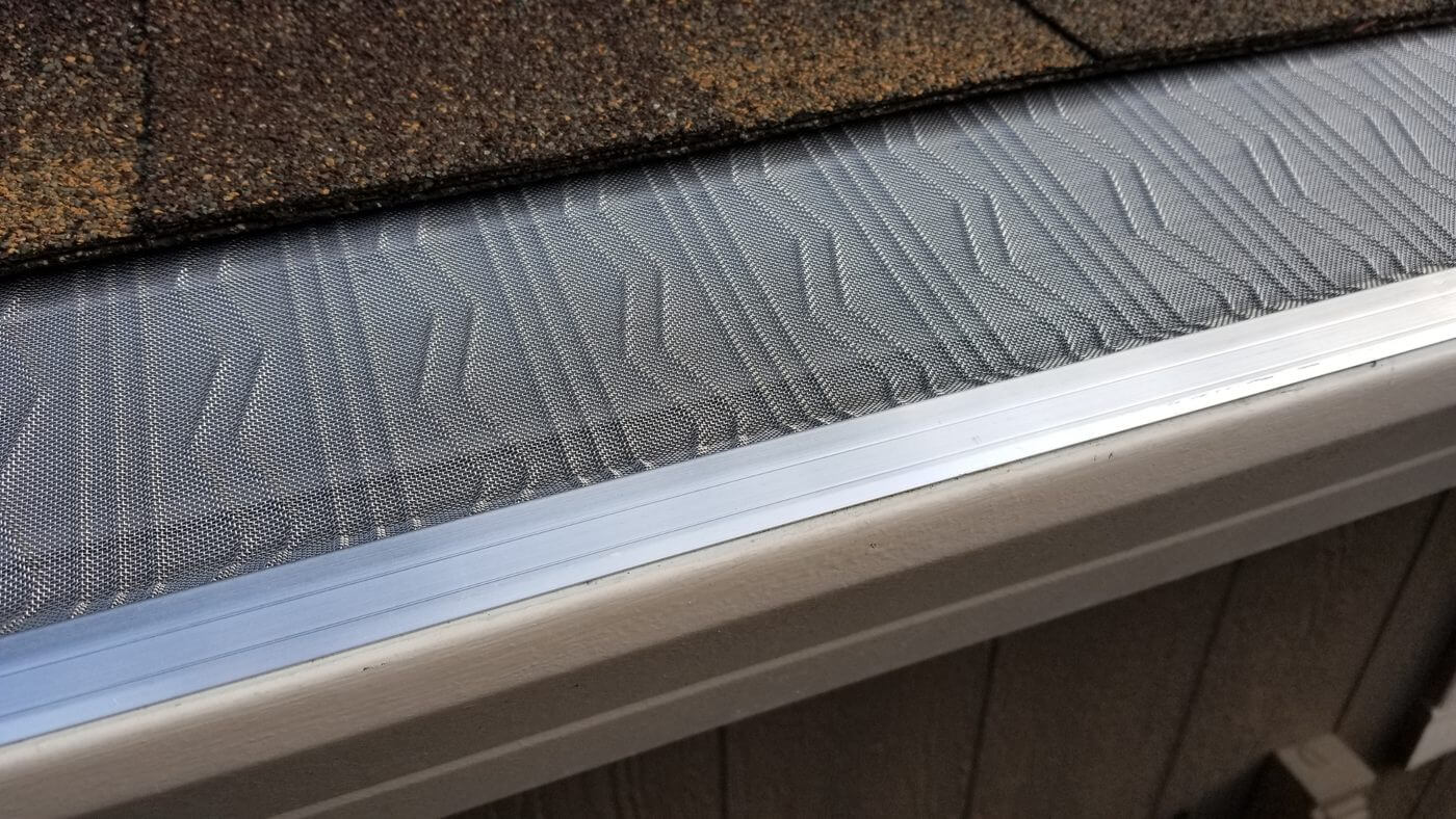 Gutter Guards Guide: Types, DIY vs Pro Installation, and Clog Prevention