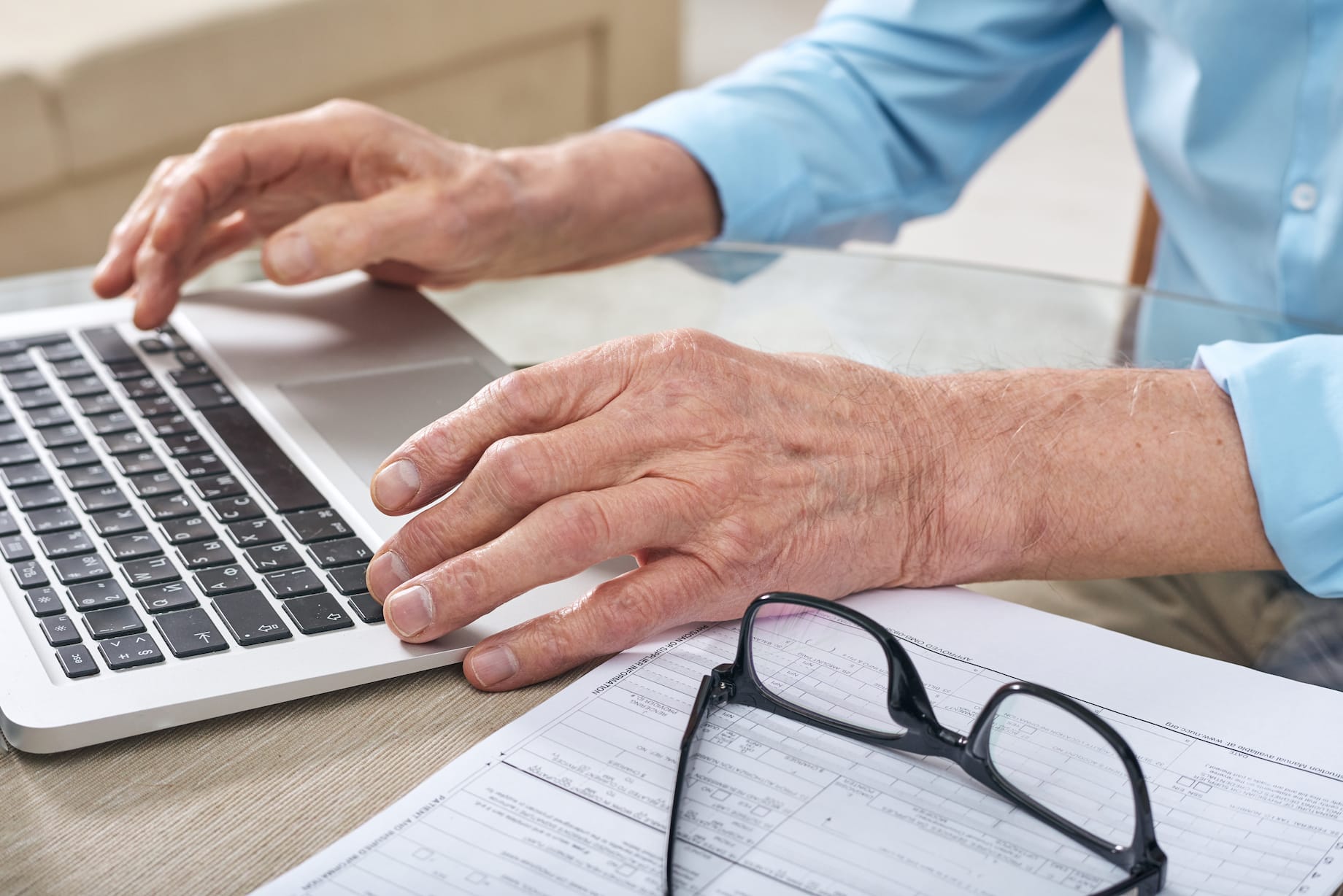 Best Internet Plans for Seniors 2025: Affordable, Safe & User-Friendly Options