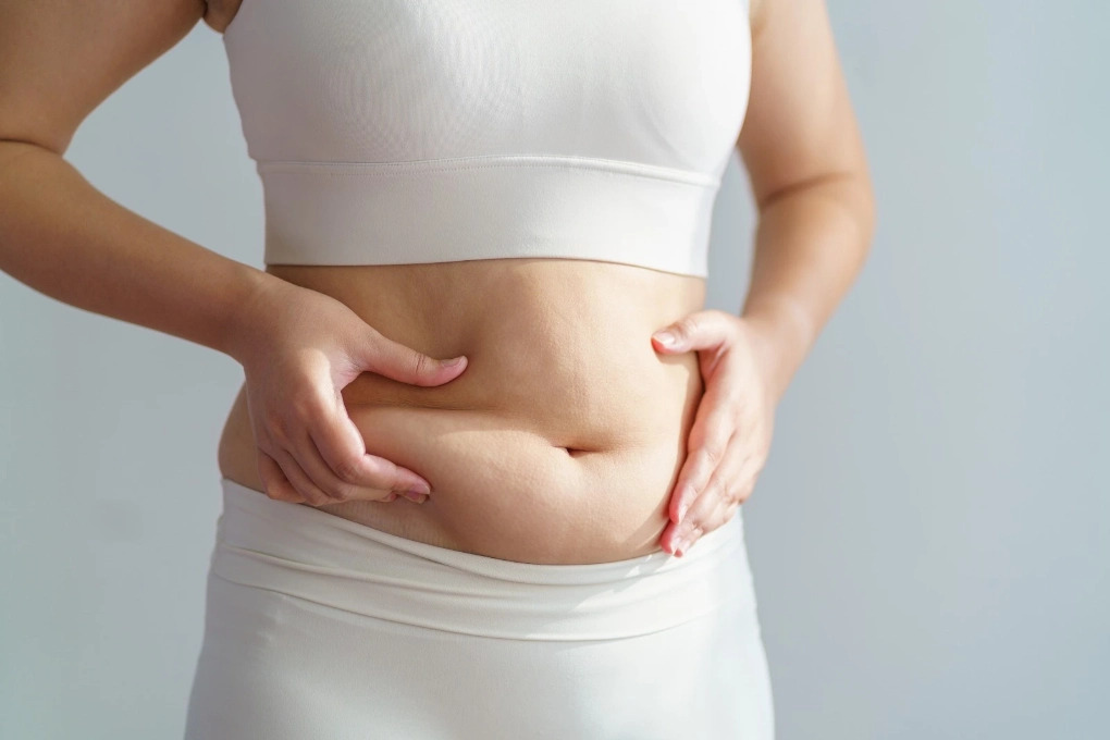 Belly Fat Removal: Compare Minimally Invasive and Surgical Options for Best Results