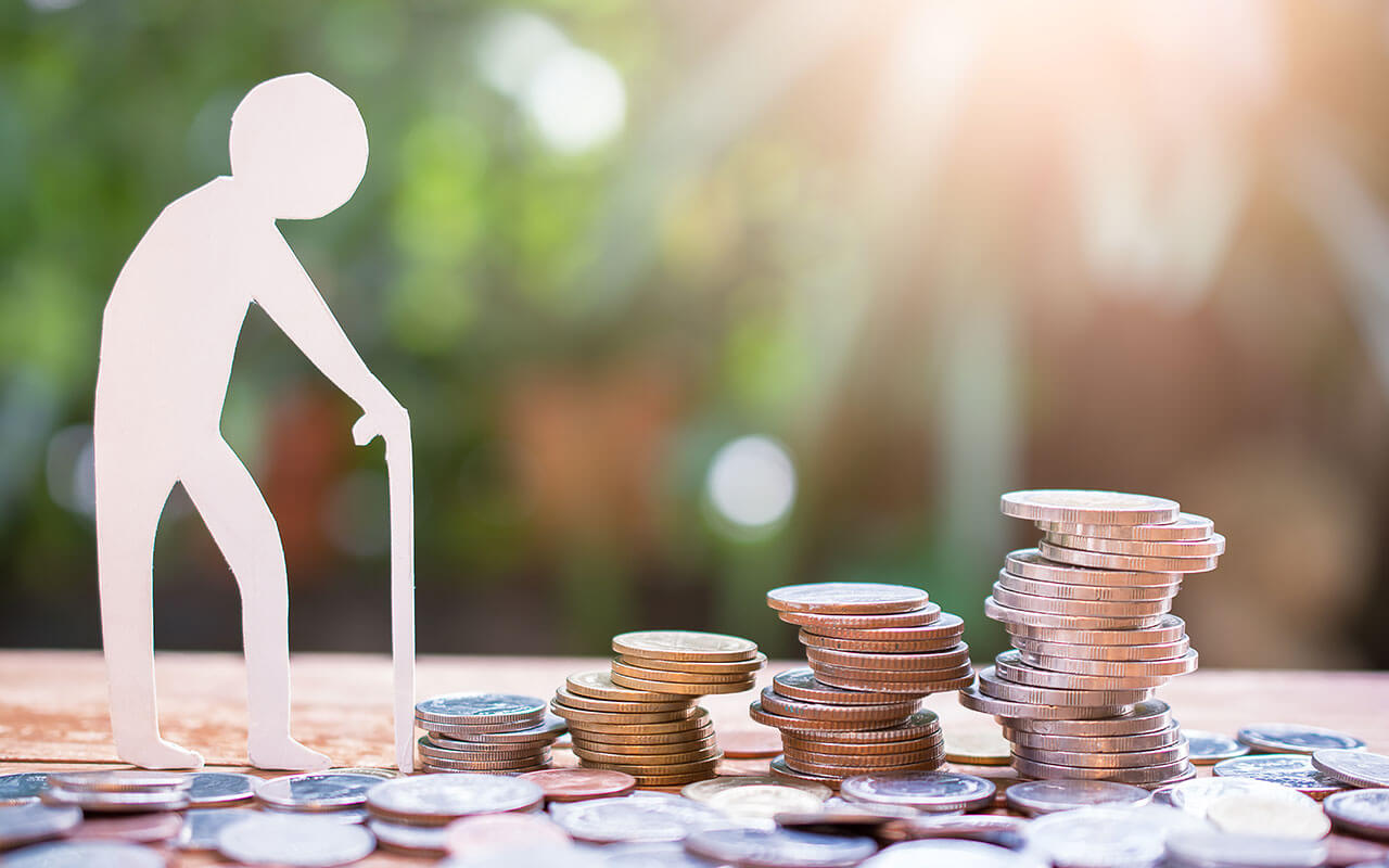 Retirement Planning Guide: IRAs, Investment Diversification & Tax-Efficient Strategies