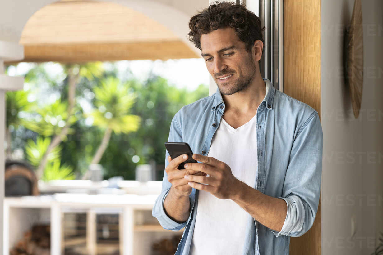 How to Get a Free Government Phone: Eligibility, Myths, and Real Costs in 2025
