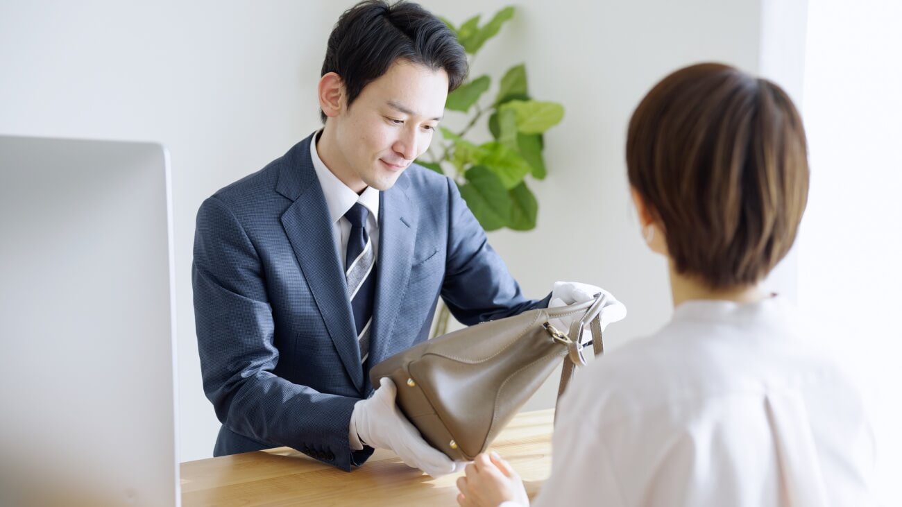 ブランドデザインと効果測定が市場評価に与える影響