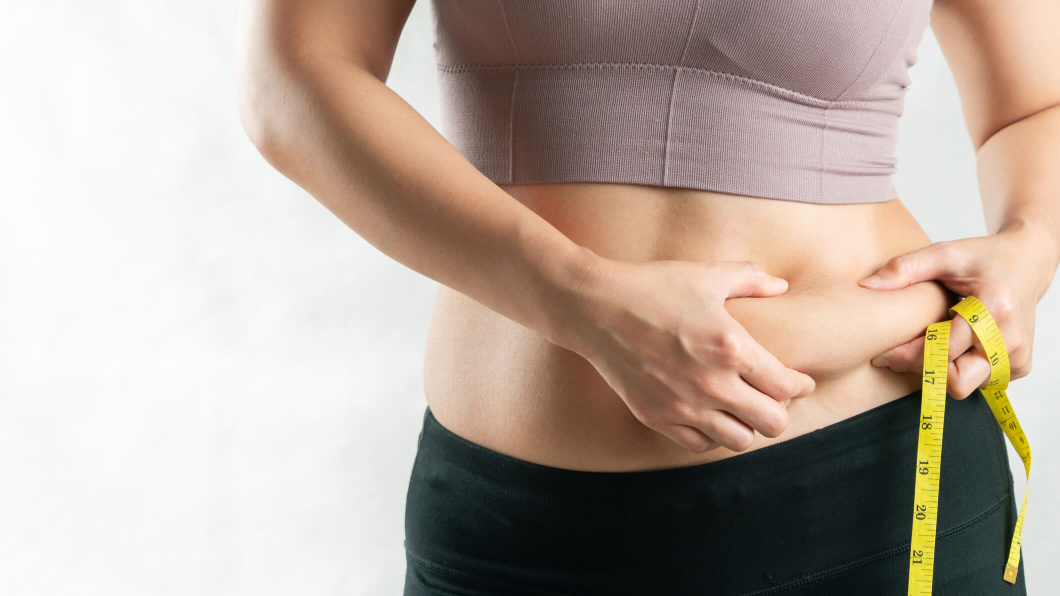 How to Lose Belly Fat Without Surgery: Diet, Workouts, and Non-Invasive Procedures