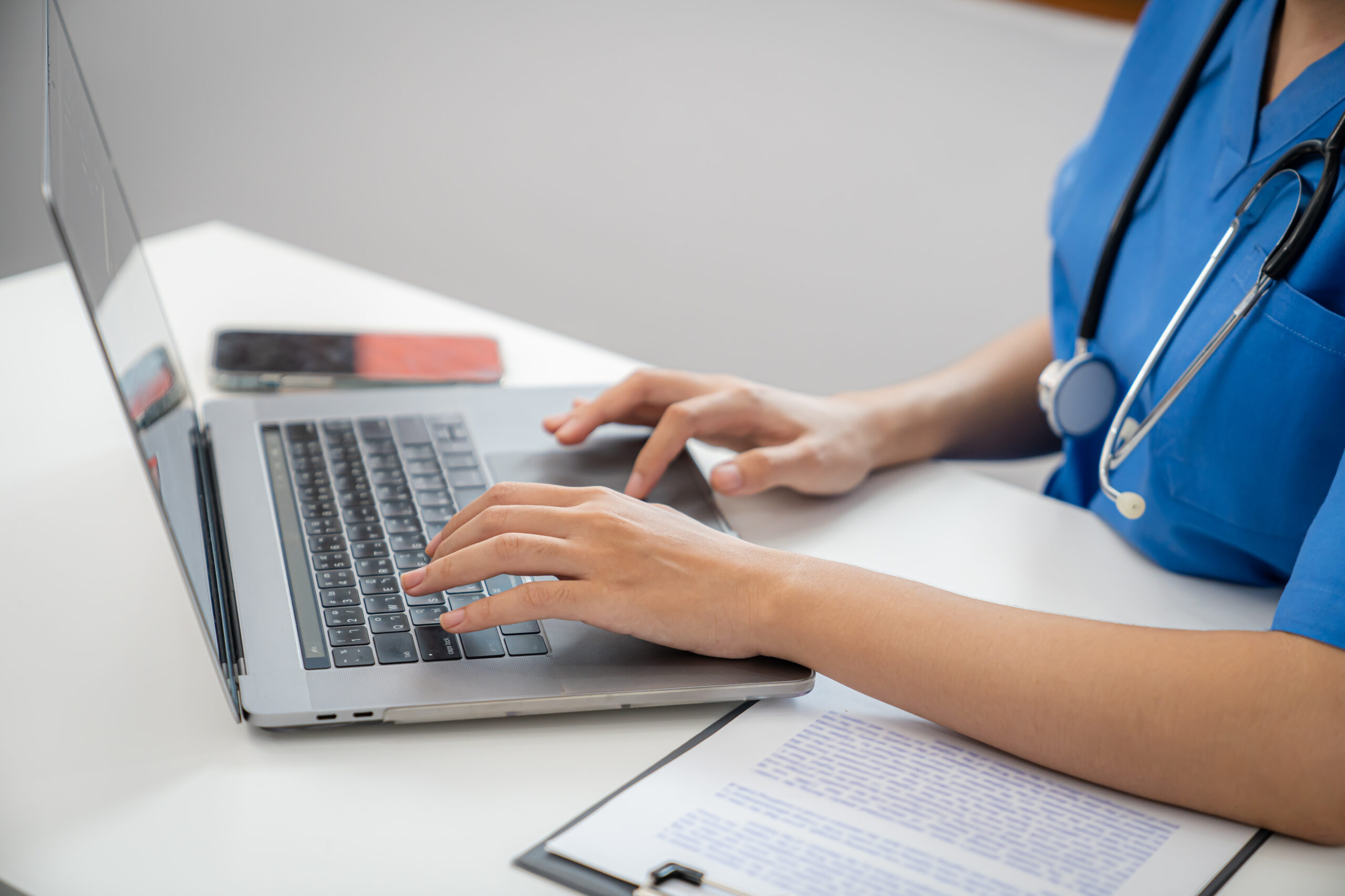 Flexible Online Nursing Education: Courses, Certifications & Career Advancement