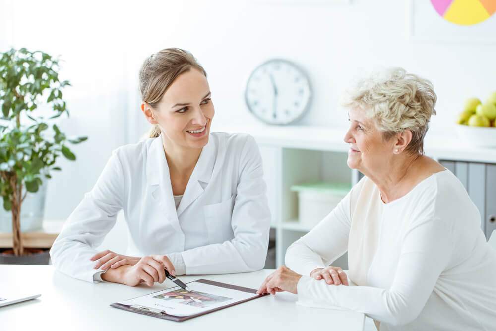 Krankenversicherung für Senioren im Ausland: Clever absichern und sparen
