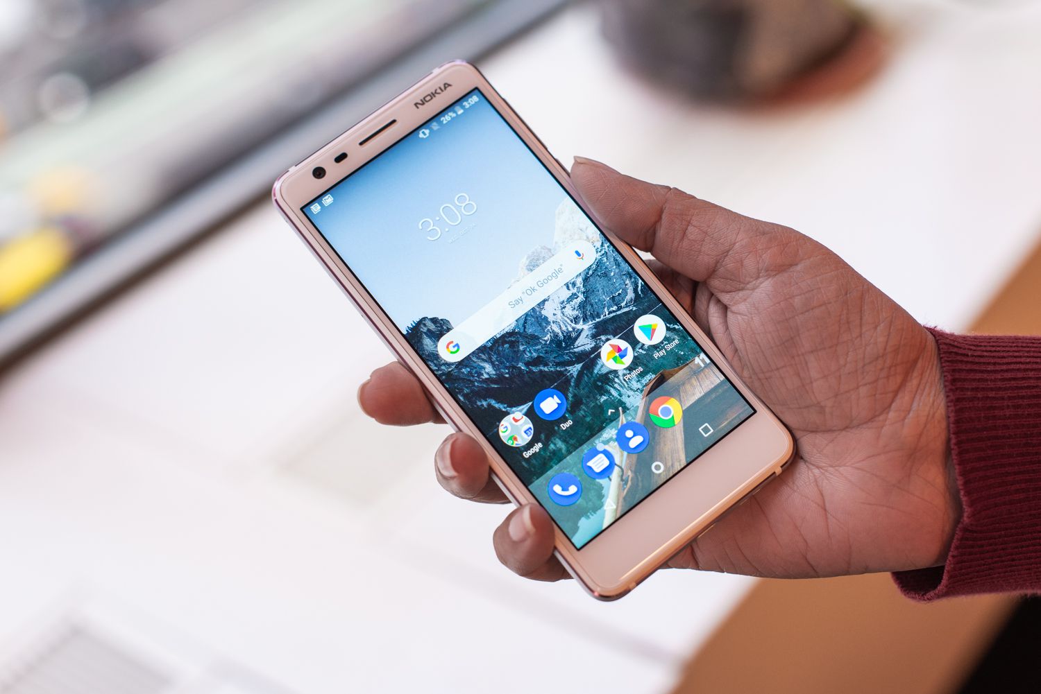 How to Choose the Best Cell Phone Plan: Cost, Coverage, and Key Features