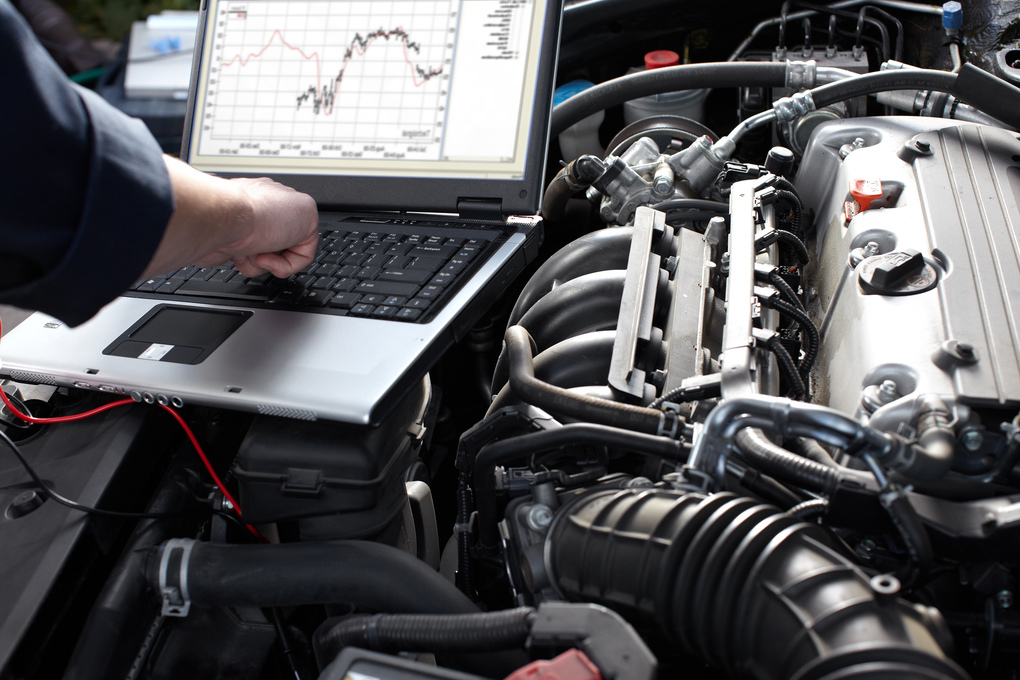 Master Car Troubleshooting: Diagnose Issues by Sound, Smell, and Sight
