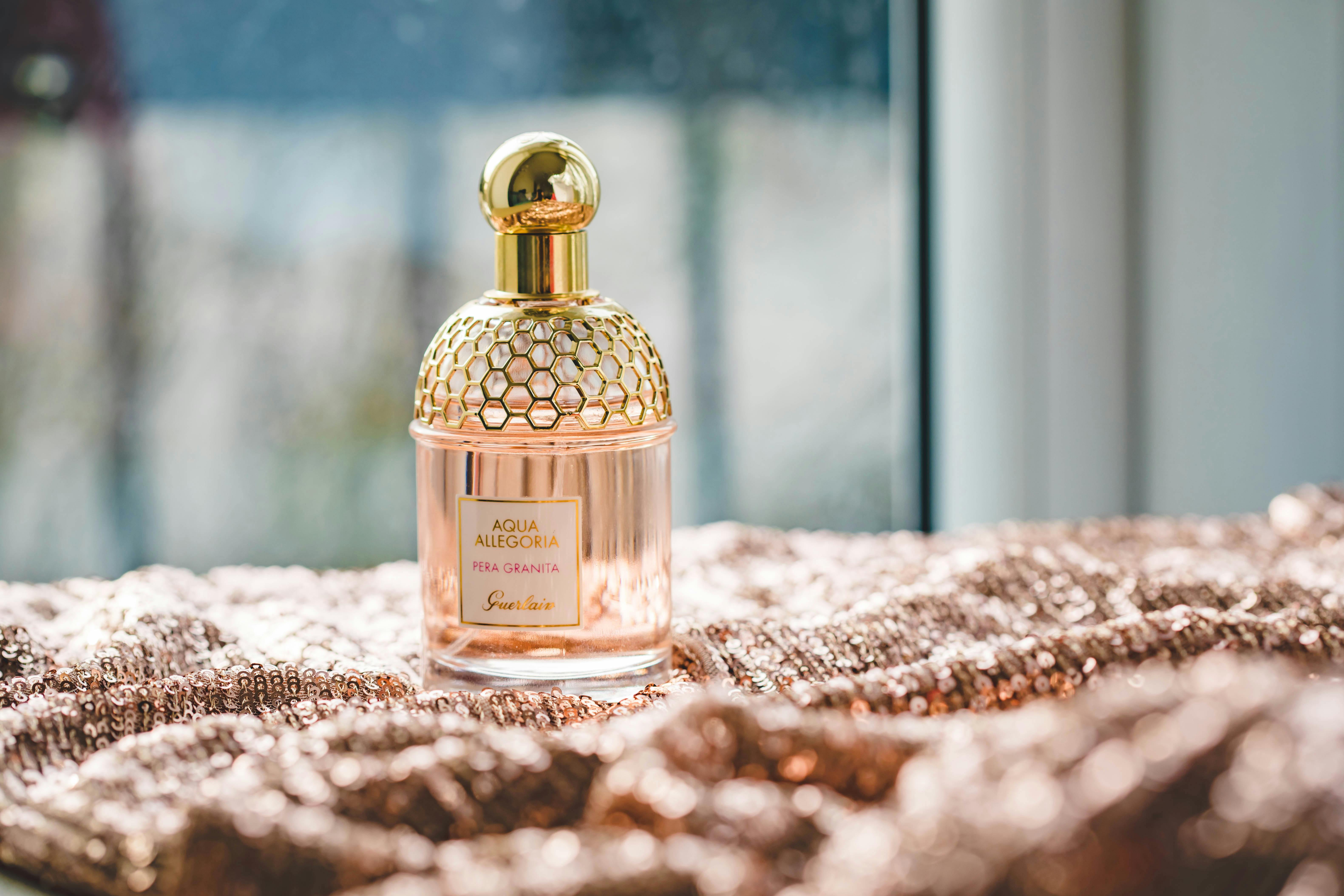 The World of Classic Perfumes: From Chanel No.5 to Santal 33