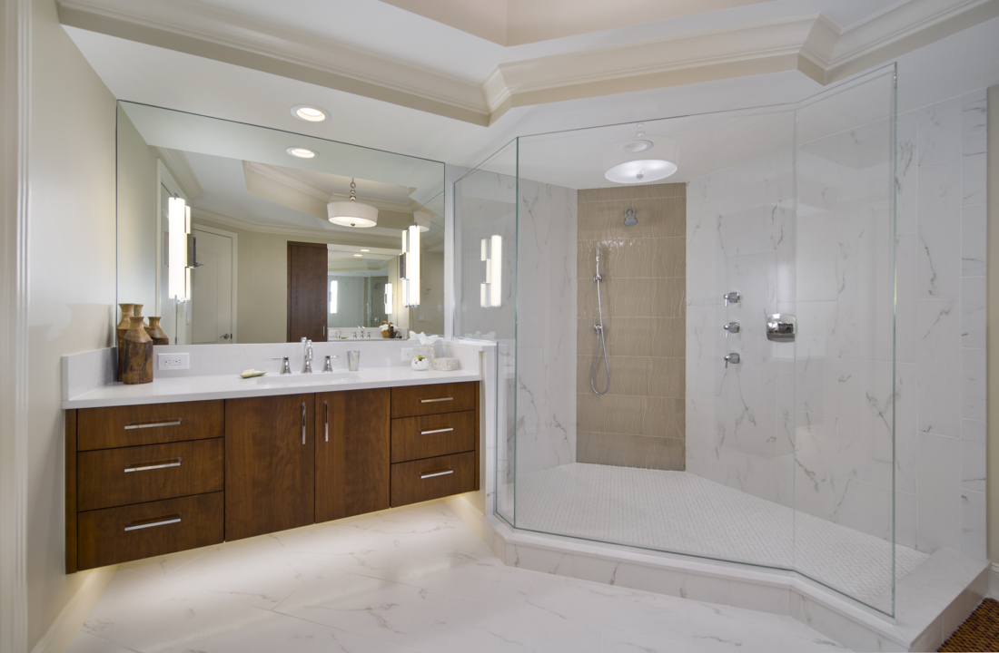 Transform Your Bathroom: Expert Strategies for Soaker Tubs, Walk-in Showers & Quick Makeovers