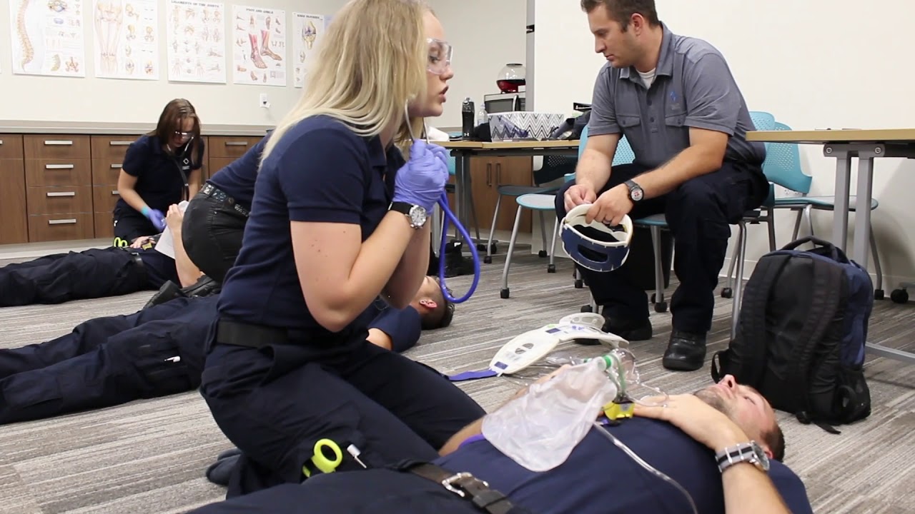 How to Choose the Best EMT Program & Become a Certified EMT in 2025