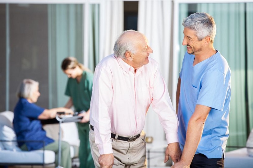 Senior Daycare Guide: Types, Benefits, Costs, and How to Choose