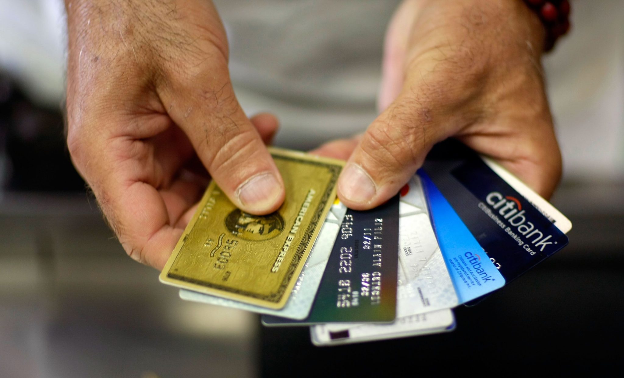 Carte de crédit en Suisse : guide complet pour choisir entre Visa, Mastercard, Delta, Cigna et Aetna