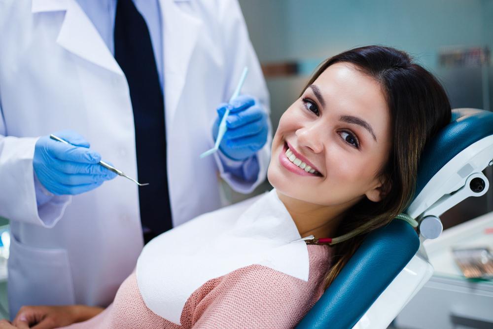 A Practical Guide to Dental Implants: Affordable Options for Seniors and Low-Income Families