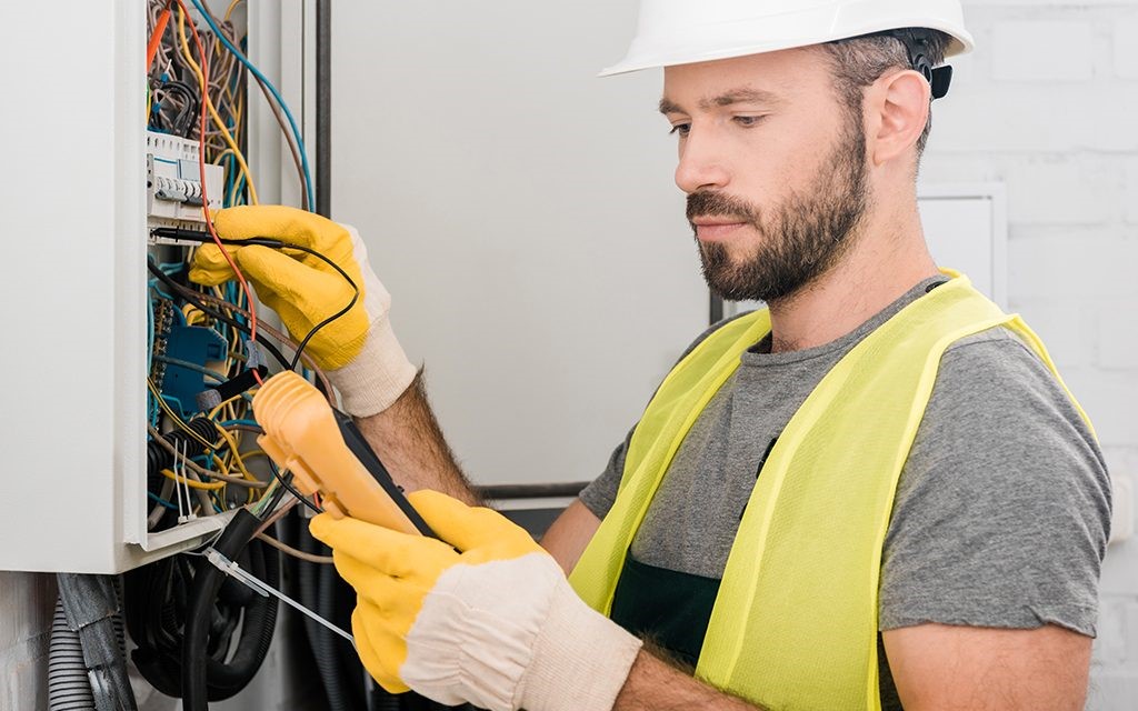 Australian Electricians: Types, Hiring Tips, and Industry Trends
