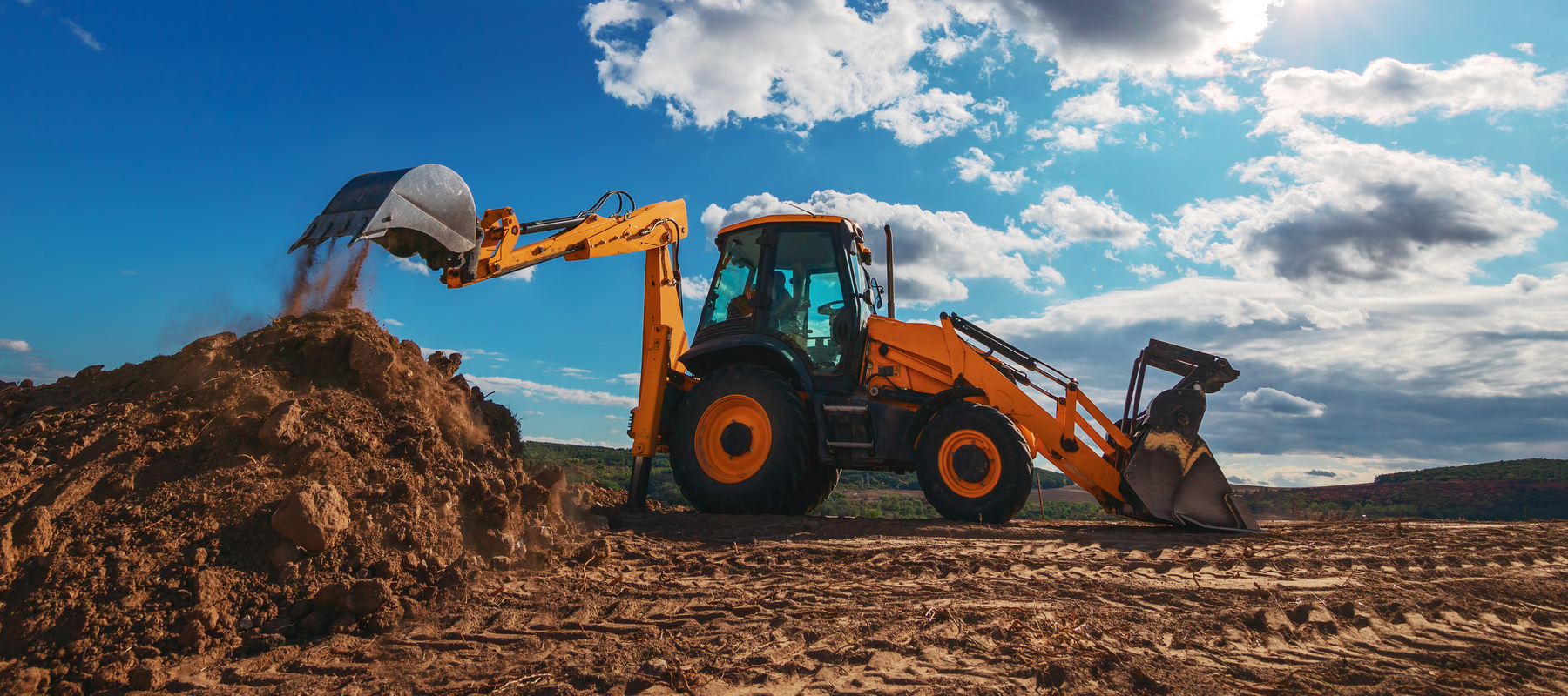 Backhoe Rental Guide: Pricing, Machine Selection, and Cost-Saving Tips